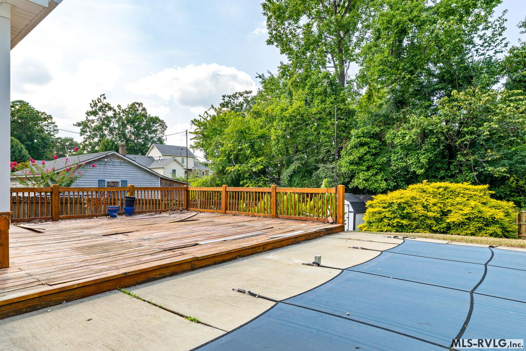 Residential/Vacation at 239 Hunting Ridge Road, Roanoke Rapids NC 27870, photo 29 of 36