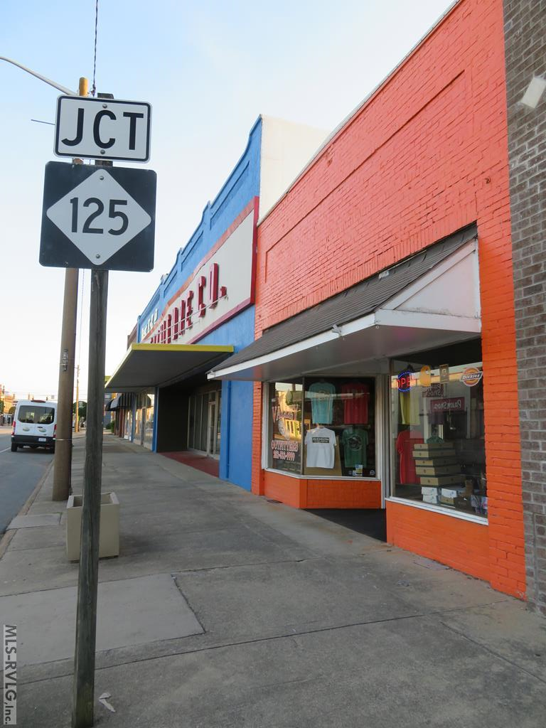 Commercial at 923 Roanoke Avenue, Roanoke Rapids NC 27870, photo 13 of 26