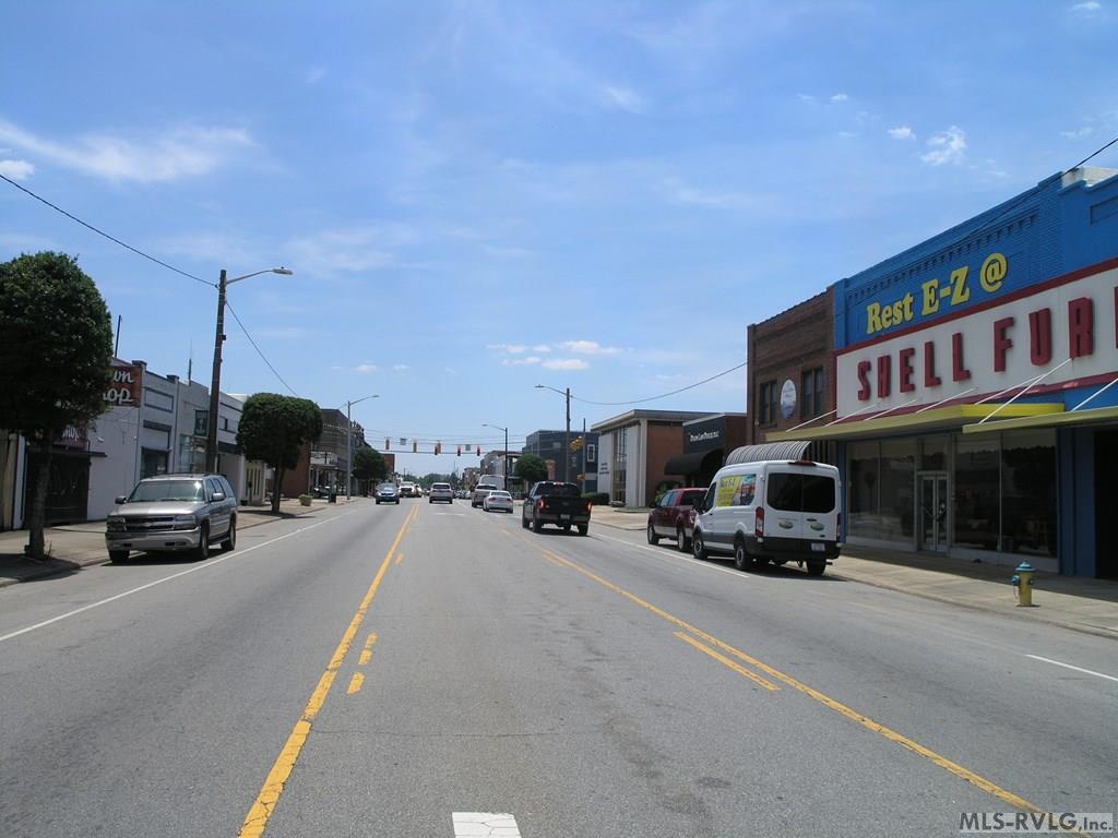 Commercial at 923 Roanoke Avenue, Roanoke Rapids NC 27870, photo 14 of 26