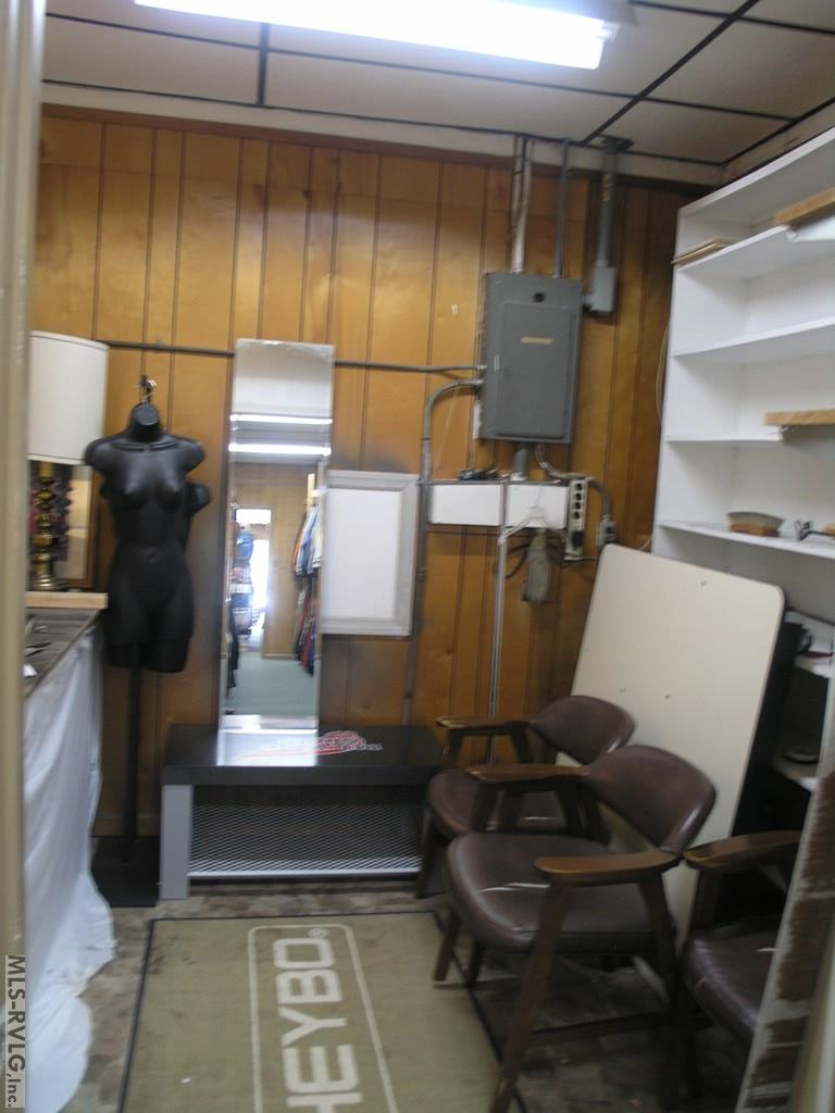 Commercial at 923 Roanoke Avenue, Roanoke Rapids NC 27870, photo 20 of 26