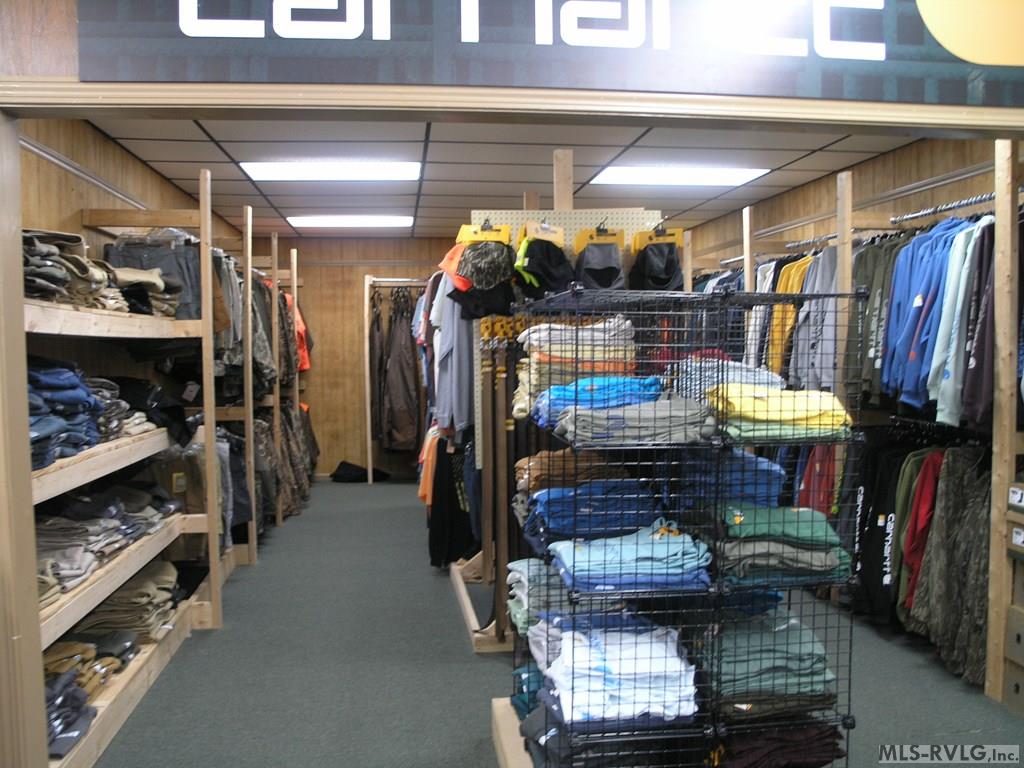 Commercial at 923 Roanoke Avenue, Roanoke Rapids NC 27870, photo 4 of 26