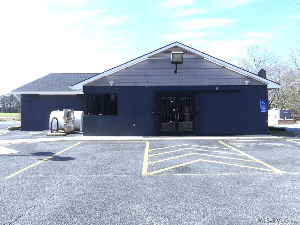 Gas pumps - 1250 Gaston Road, Skippers VA 23879