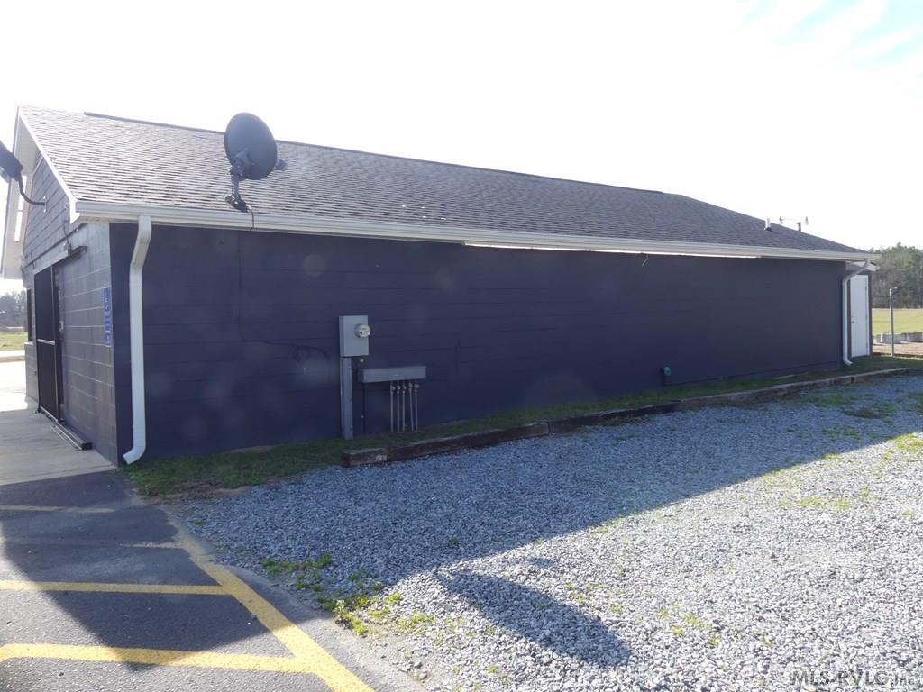 Side view - 1250 Gaston Road, Skippers VA 23879
