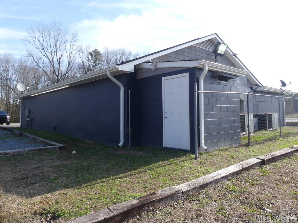 Outside bathroom - 1250 Gaston Road, Skippers VA 23879