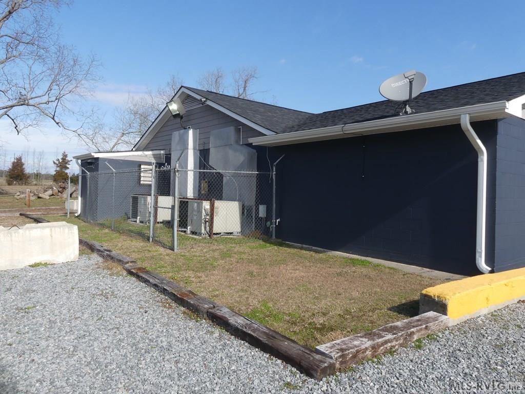 Commercial at 1250 Gaston Road, Skippers VA 23879, photo 8 of 30