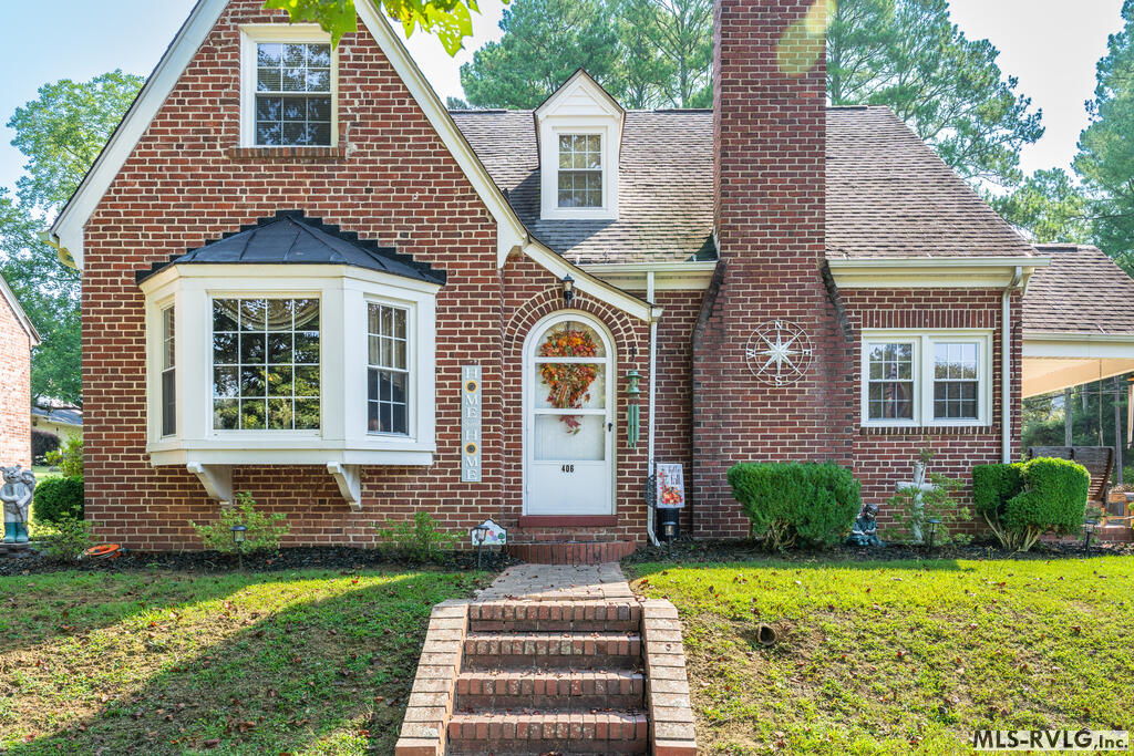 Residential/Vacation at 406 S Main St, Lawrenceville VA 23868, photo 5 of 33