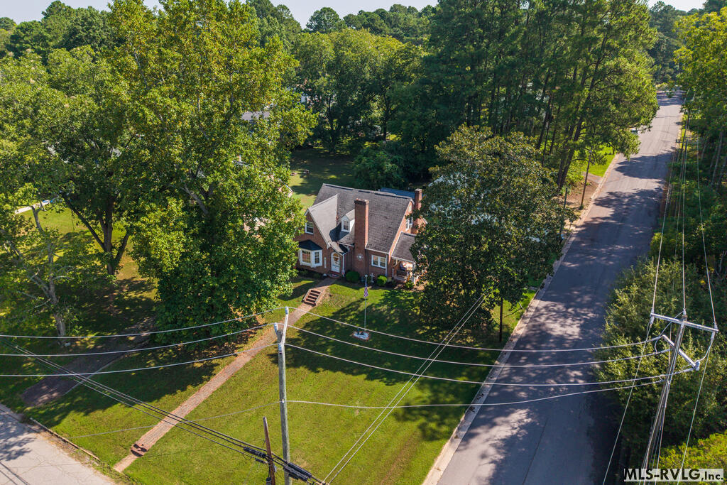 Residential/Vacation at 406 S Main St, Lawrenceville VA 23868, photo 8 of 33