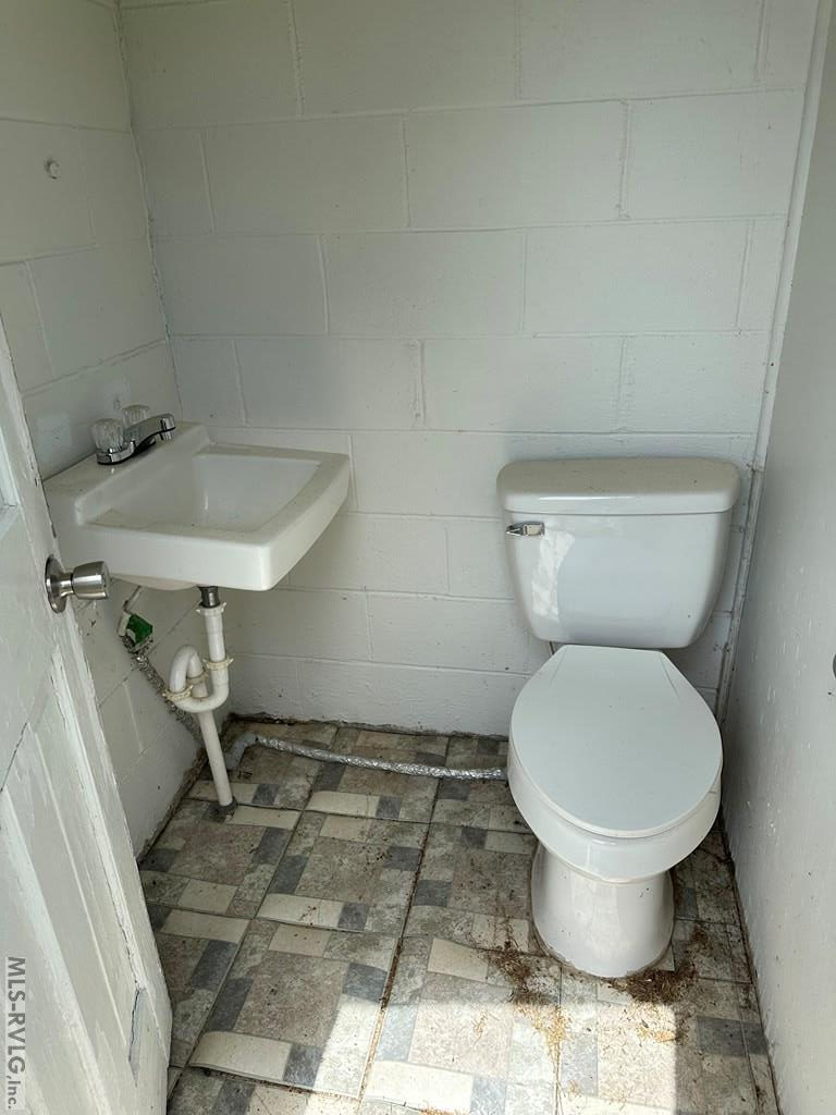 Commercial at 830 Ahoskie Cofield Rd, Ahoskie NC 27910, photo 11 of 24