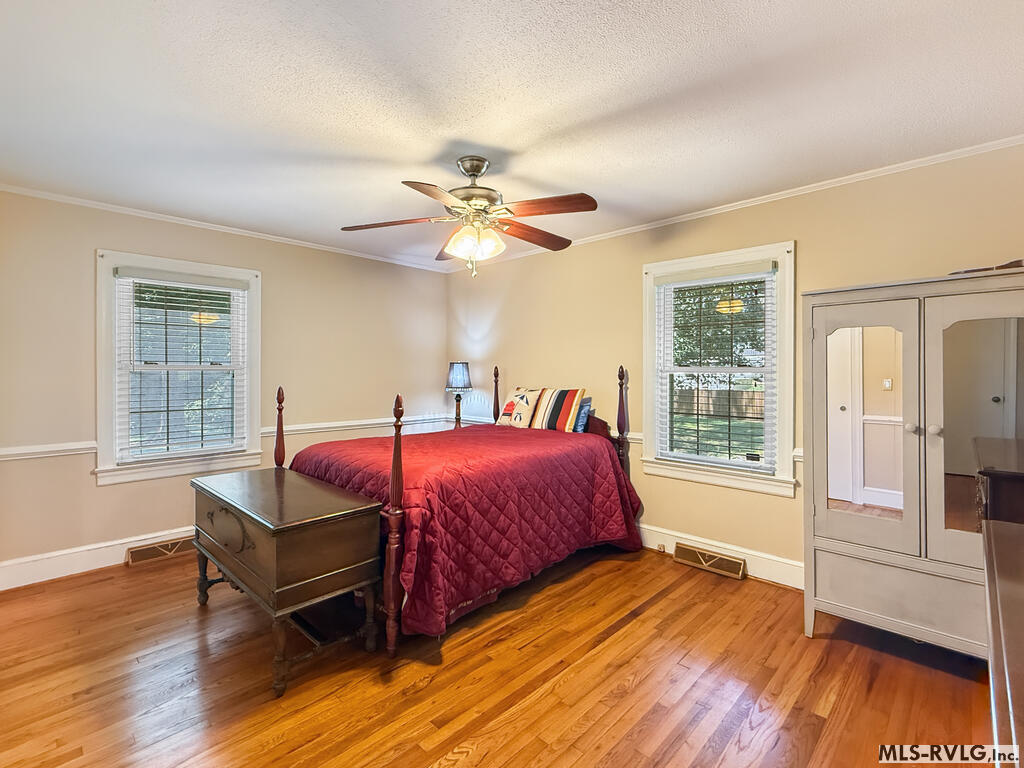 Residential/Vacation at 515 High St, South Hill VA 23970, photo 14 of 35