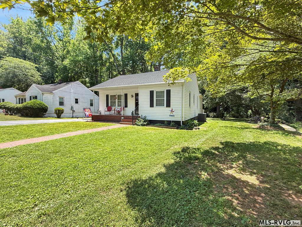 Residential/Vacation at 515 High St, South Hill VA 23970, photo 32 of 35