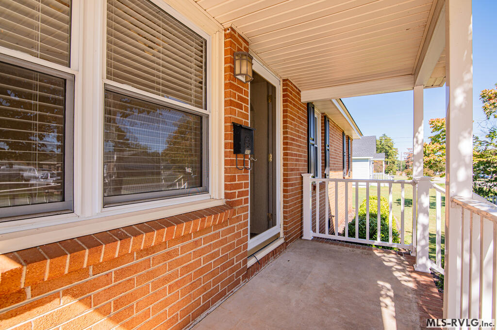 Residential/Vacation at 503 Pinecrest Ave., Roanoke Rapids NC 27870, photo 4 of 53