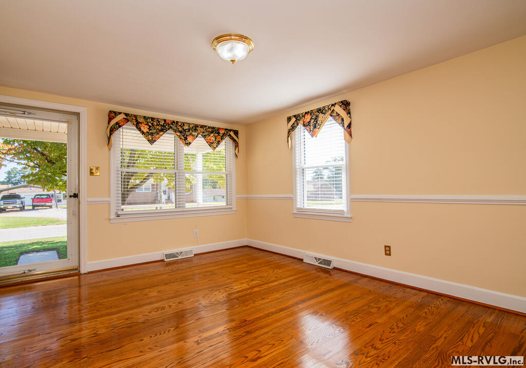 Residential/Vacation at 503 Pinecrest Ave., Roanoke Rapids NC 27870, photo 6 of 53