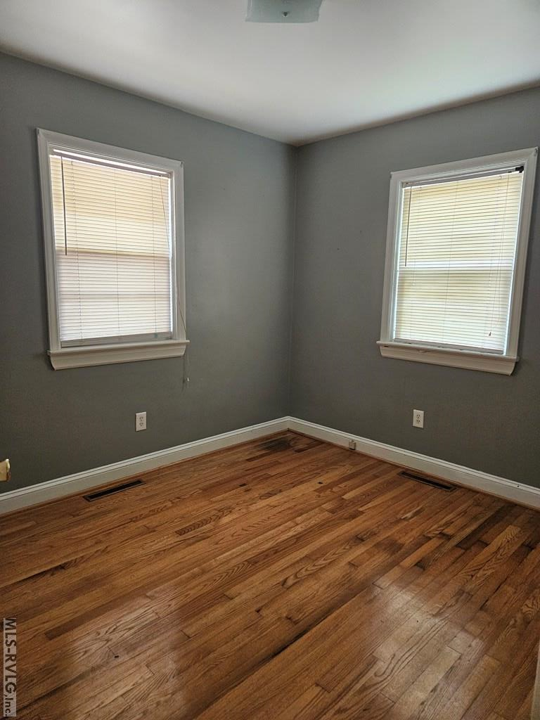 Residential/Vacation at 703 Raleigh St, Roanoke Rapids NC 27870, photo 12 of 22