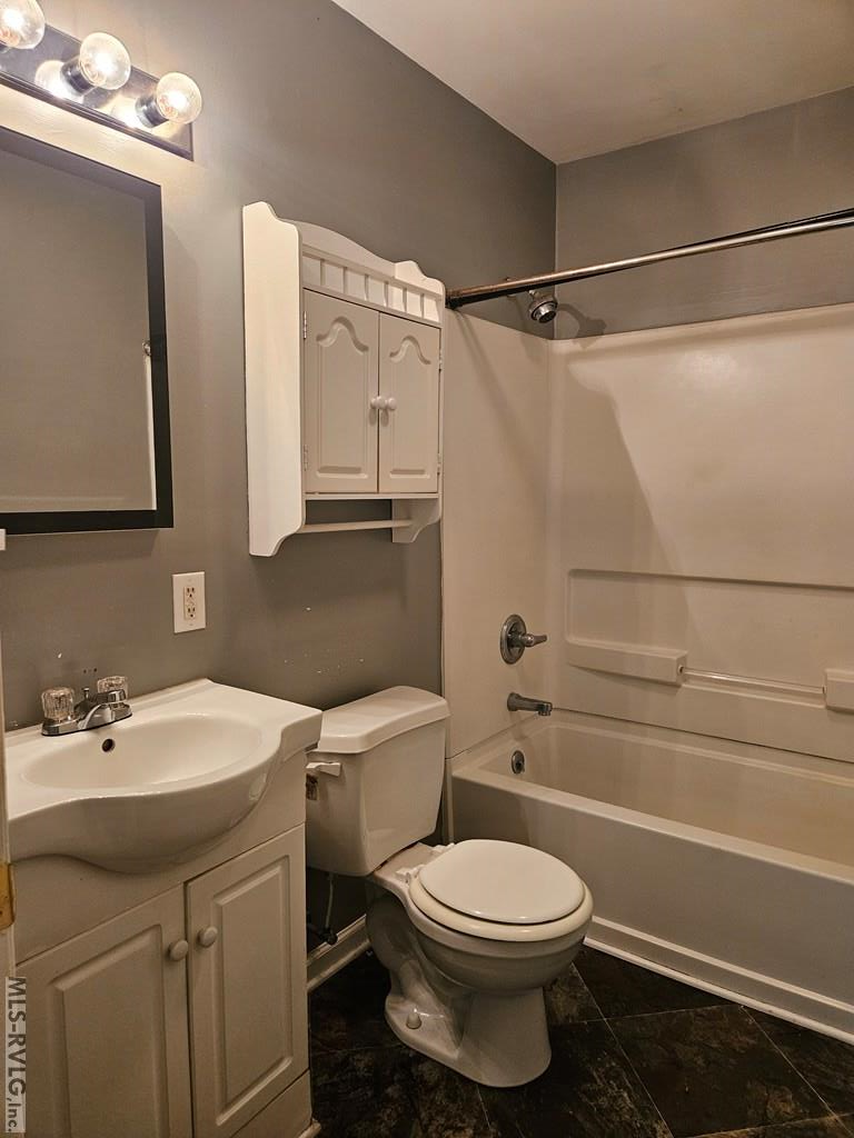 Residential/Vacation at 703 Raleigh St, Roanoke Rapids NC 27870, photo 14 of 22