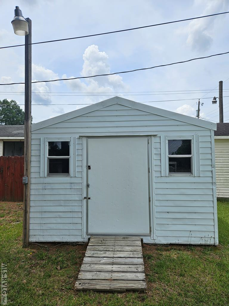 Residential/Vacation at 703 Raleigh St, Roanoke Rapids NC 27870, photo 20 of 22