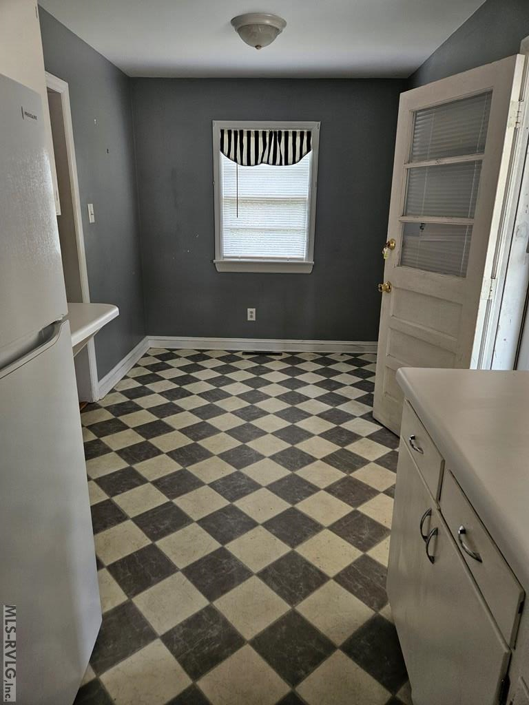 Residential/Vacation at 703 Raleigh St, Roanoke Rapids NC 27870, photo 4 of 22