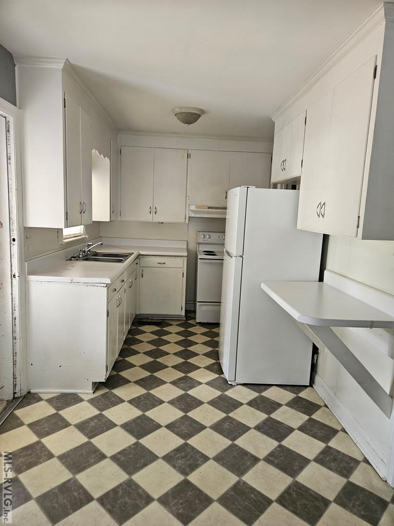 Residential/Vacation at 703 Raleigh St, Roanoke Rapids NC 27870, photo 5 of 22