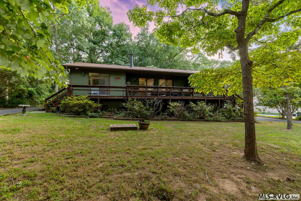 Residential/Vacation at 237 Parkway Drive, Littleton NC 27850, photo 2 of 59