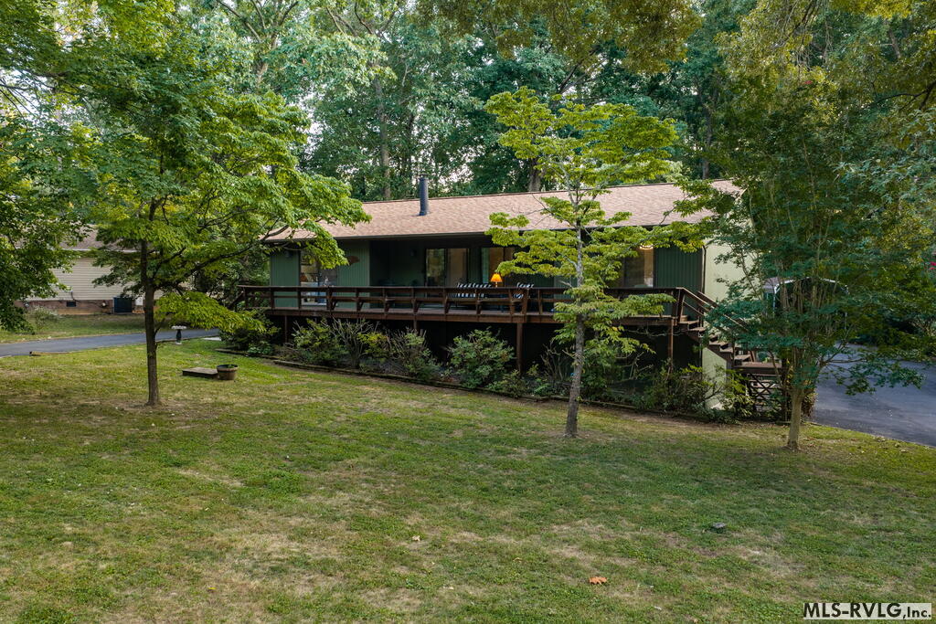 Residential/Vacation at 237 Parkway Drive, Littleton NC 27850, photo 3 of 59