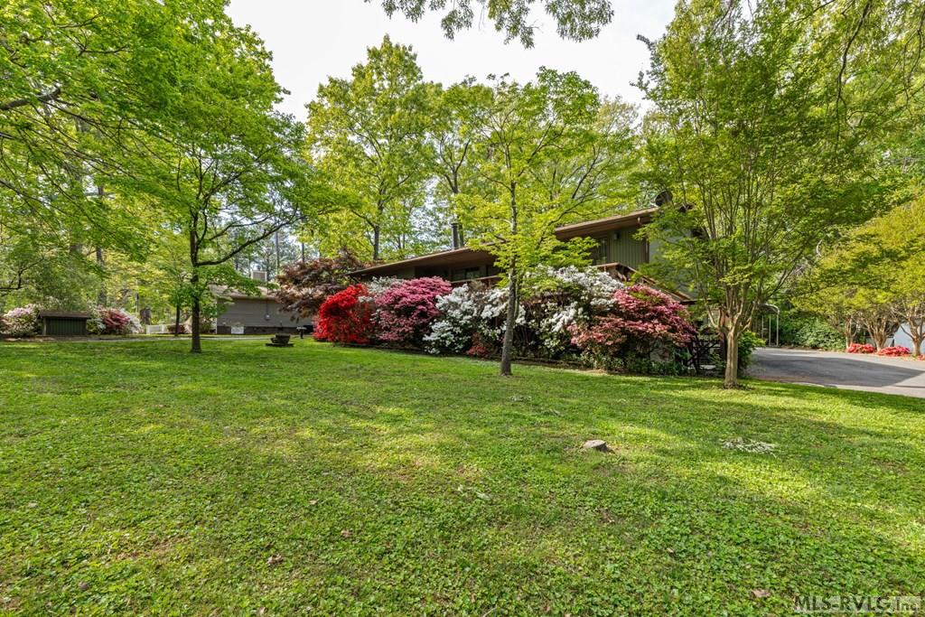 Residential/Vacation at 237 Parkway Drive, Littleton NC 27850, photo 5 of 59