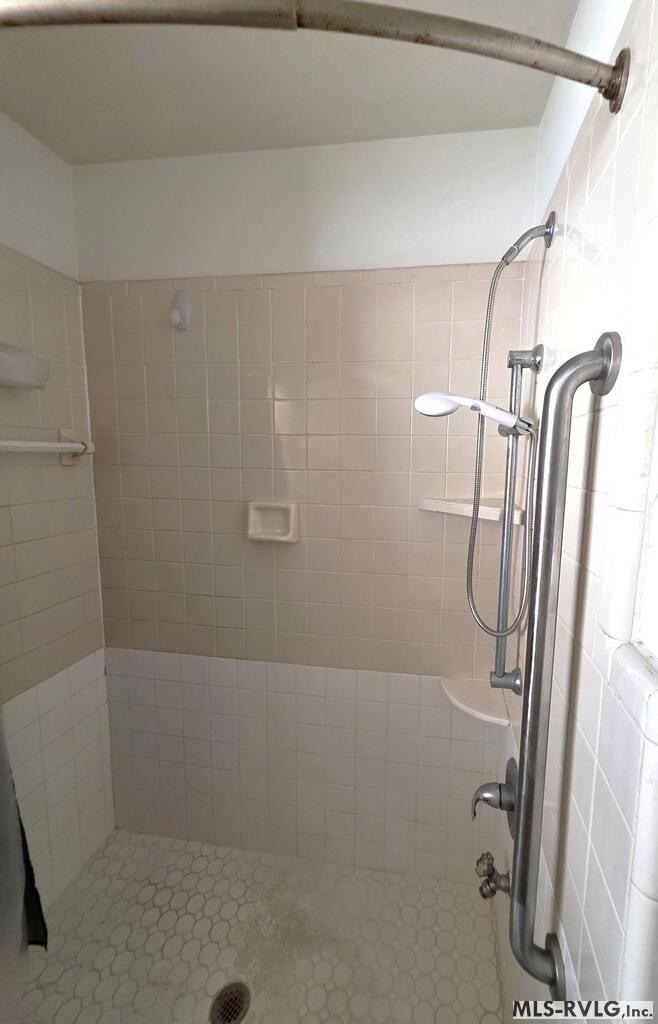 Residential/Vacation at 516 Roanoke Ave, Roanoke Rapids NC 27870, photo 17 of 27