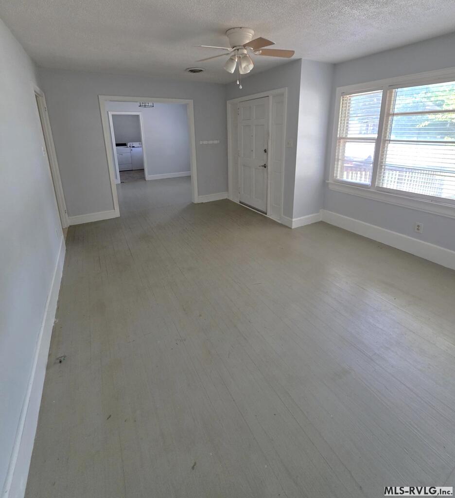 Residential/Vacation at 516 Roanoke Ave, Roanoke Rapids NC 27870, photo 3 of 27
