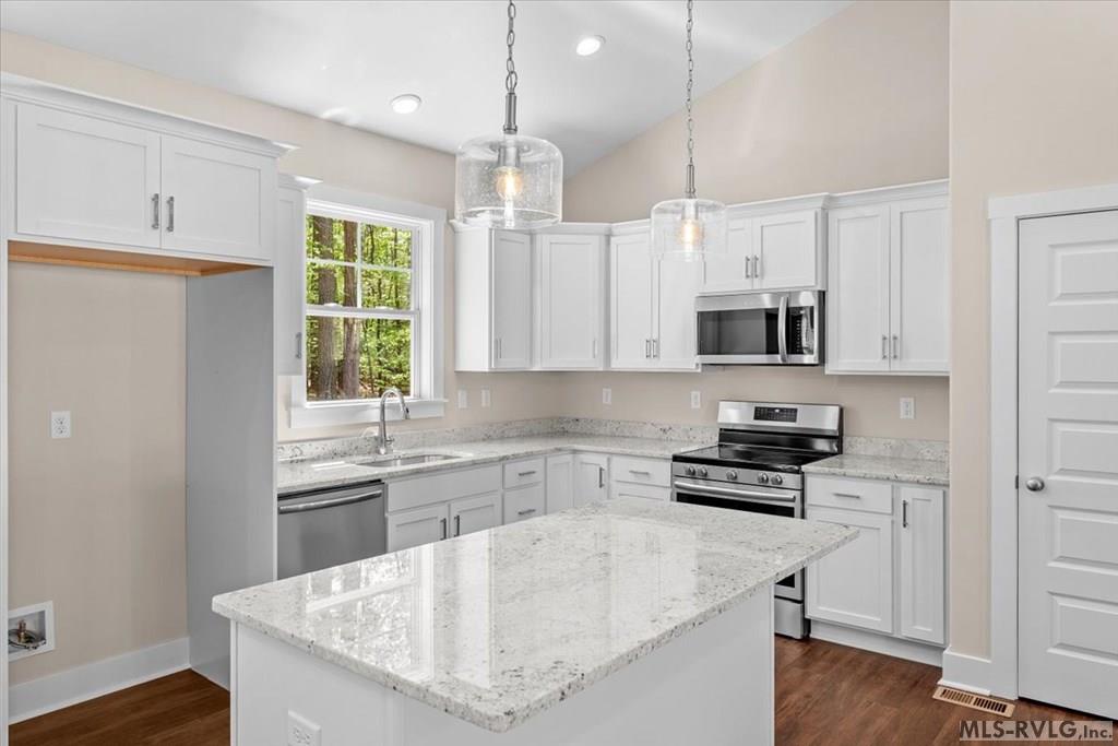 Residential/Vacation at 141 Jamestown Lane, Bracey VA 23919, photo 14 of 44
