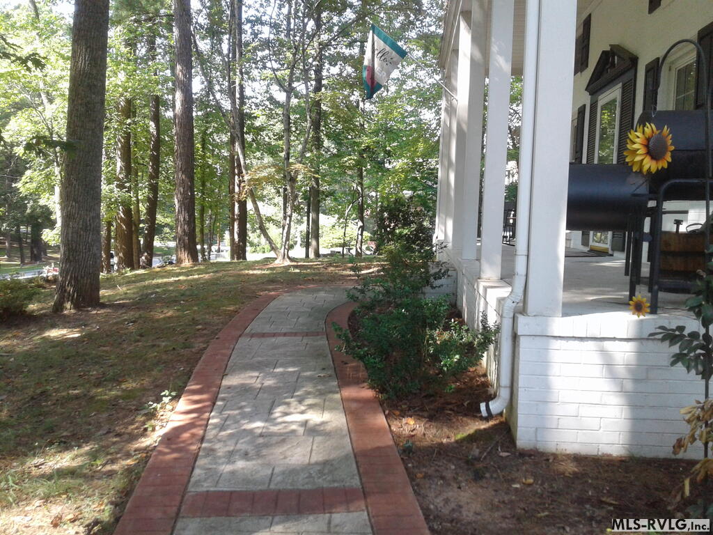 Residential/Vacation at 1120 Valley Road, South Hill VA 23970, photo 3 of 42