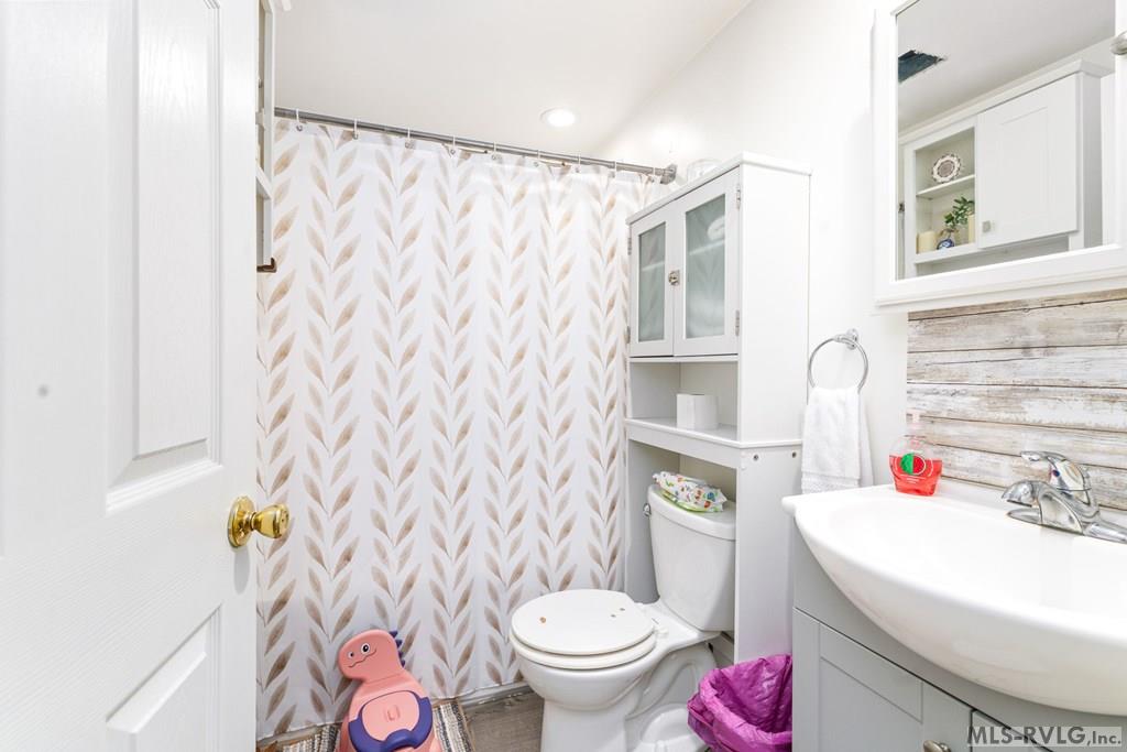 Residential/Vacation at 2738 Greentown Drive, Lawrenceville VA 23868, photo 10 of 28