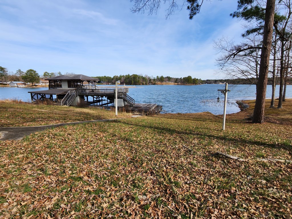 Residential/Vacation at 127 Oaktree Dr, Henrico NC 27842, photo 4 of 18