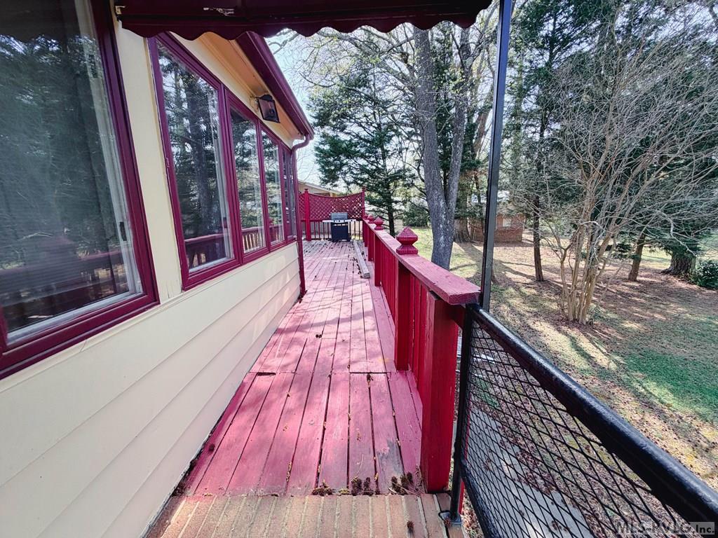 Residential/Vacation at 627 N Mecklenburg Ave, South Hill VA 23970, photo 29 of 51