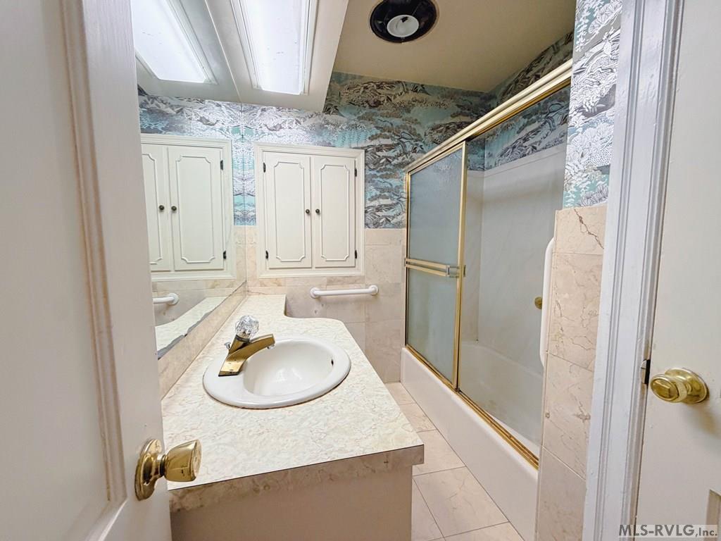Residential/Vacation at 627 N Mecklenburg Ave, South Hill VA 23970, photo 33 of 51