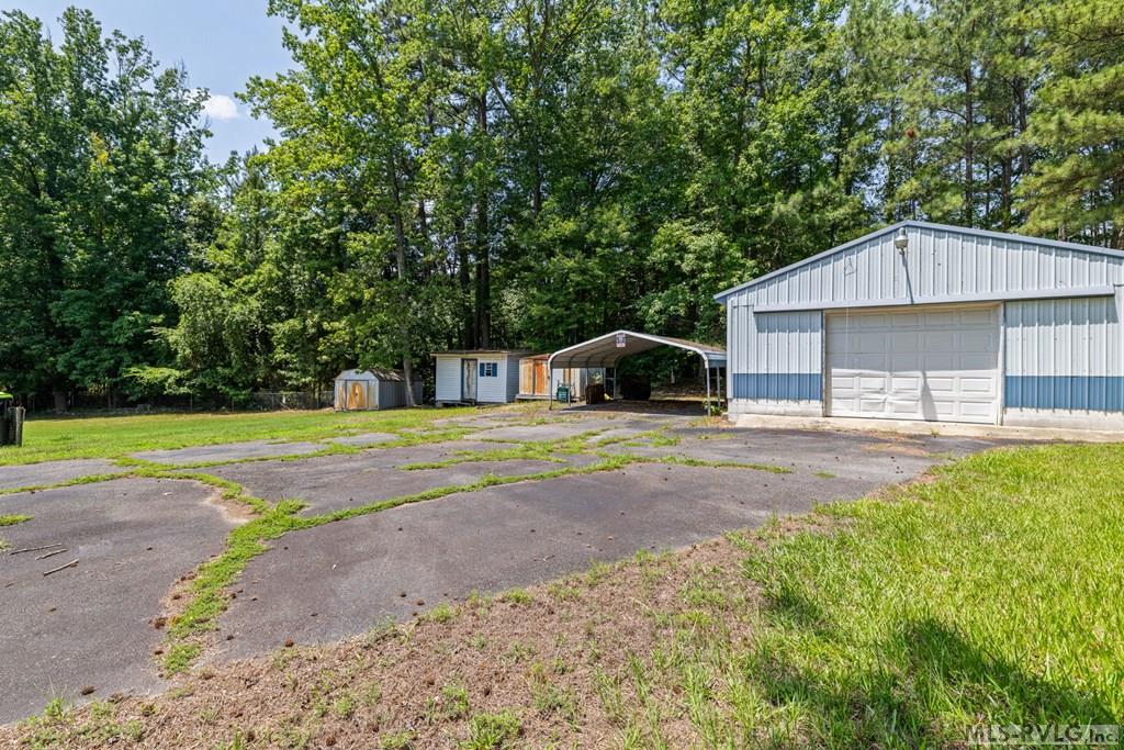 Residential/Vacation at 124 Pineview Drive, Henrico NC 27842, photo 10 of 39