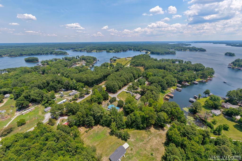 Residential/Vacation at 124 Pineview Drive, Henrico NC 27842, photo 2 of 39