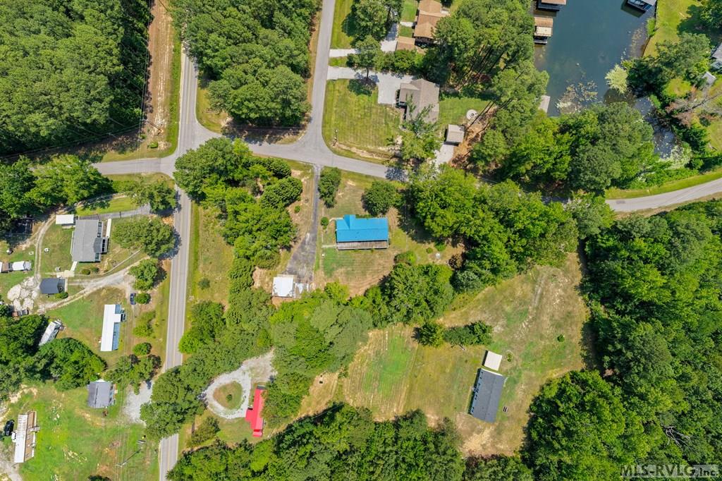 Residential/Vacation at 124 Pineview Drive, Henrico NC 27842, photo 33 of 39