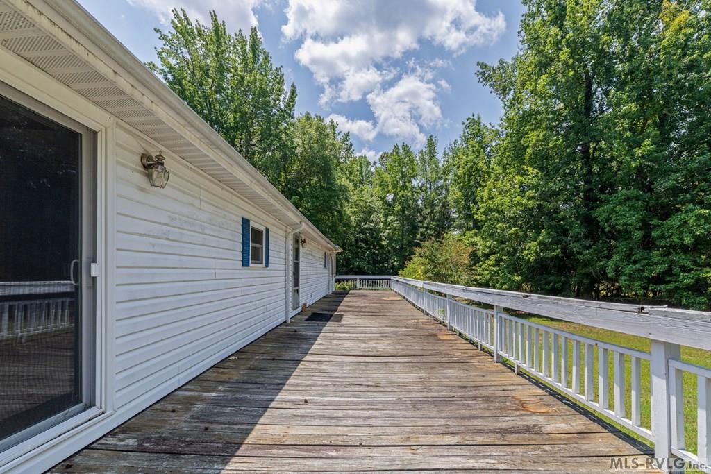 Residential/Vacation at 124 Pineview Drive, Henrico NC 27842, photo 8 of 39