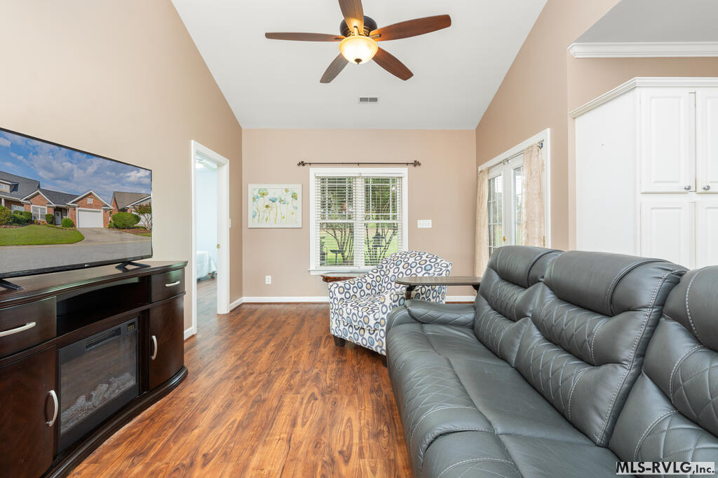 Townhouse/Condo at 128 Savannah Circle, Roanoke Rapids NC 27870, photo 13 of 45