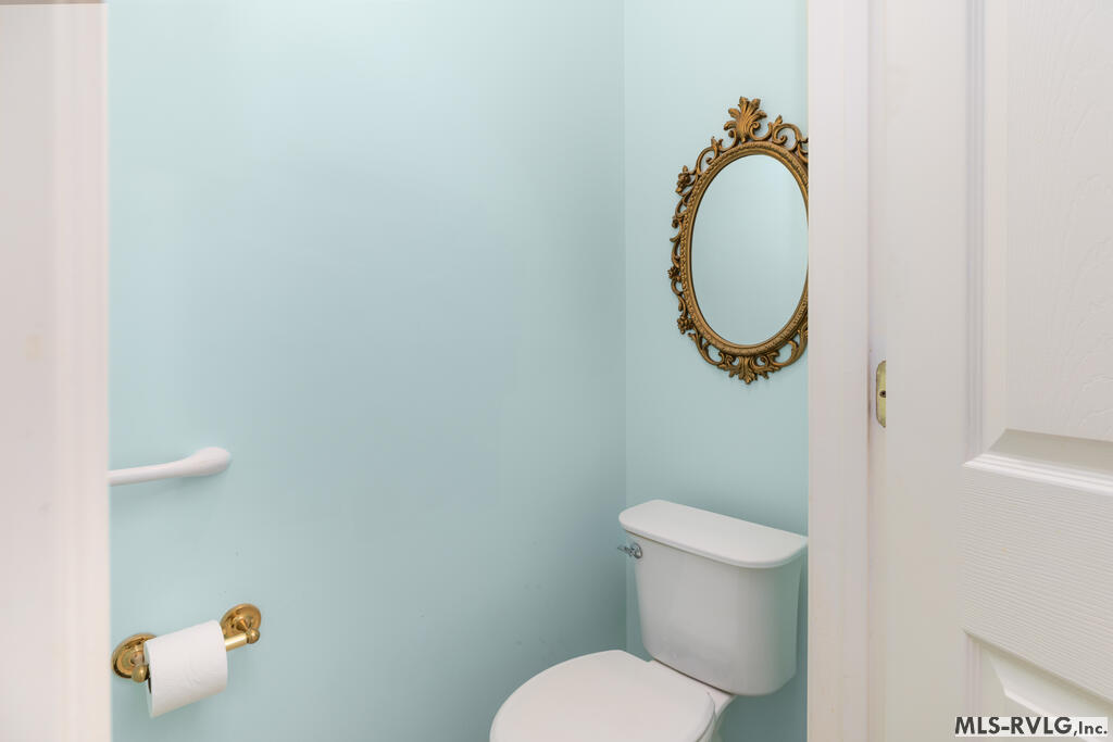 Primary Bathroom - 128 Savannah Circle, Roanoke Rapids NC 27870