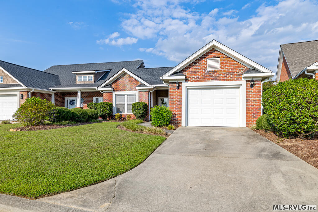 Townhouse/Condo at 128 Savannah Circle, Roanoke Rapids NC 27870, photo 27 of 45