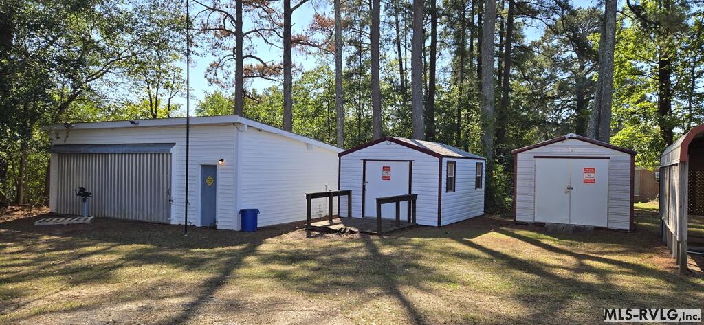 Residential/Vacation at 318 Oakwood Ave, Roanoke Rapids NC 27870, photo 6 of 27