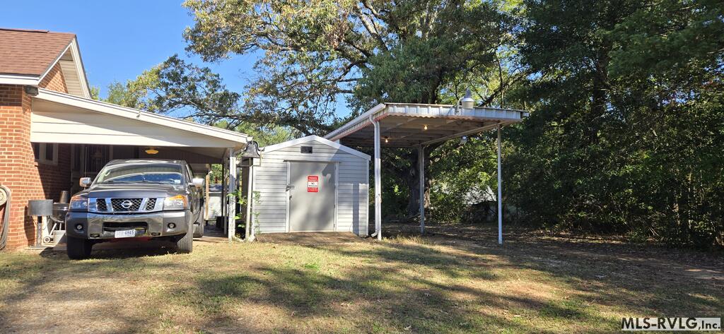 Residential/Vacation at 318 Oakwood Ave, Roanoke Rapids NC 27870, photo 7 of 27