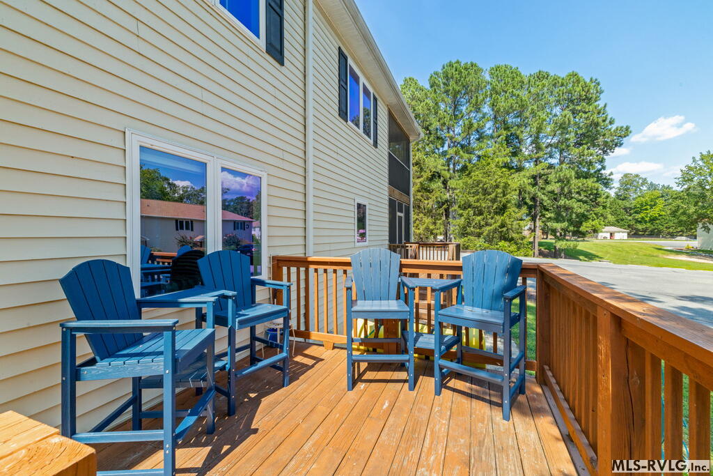 Townhouse/Condo at 151-102 Gaston Pointe Dr, Littleton NC 27850, photo 9 of 41