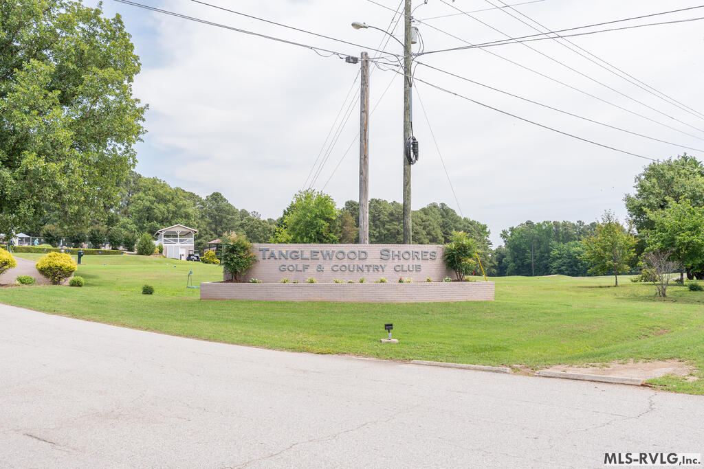 Residential/Vacation at 604 Tanglewood Dr, Bracey VA 23919, photo 50 of 52