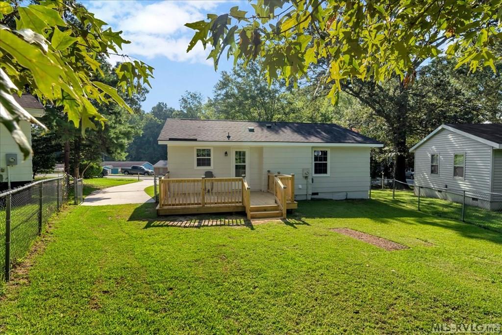 Residential/Vacation at 120 Southgate Drive, Roanoke Rapids NC 27870, photo 5 of 34