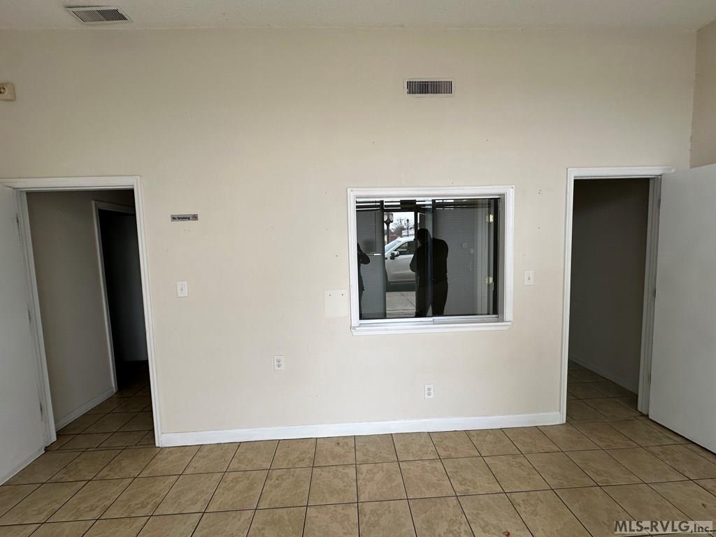 Commercial at 101 W Main St, Ahoskie NC 27910, photo 5 of 38