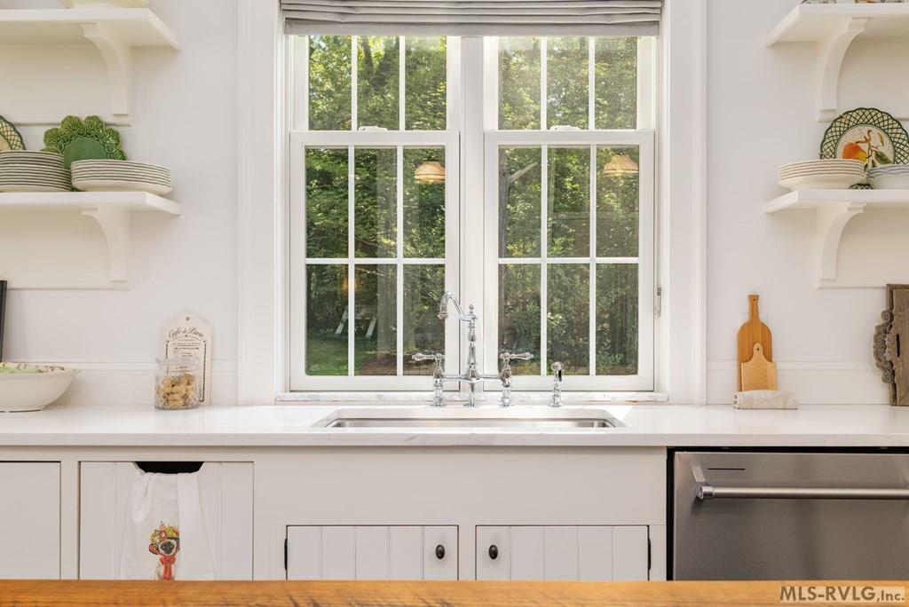 Wonderful sink hardware - 401 Mosby Ave, Littleton NC 27850