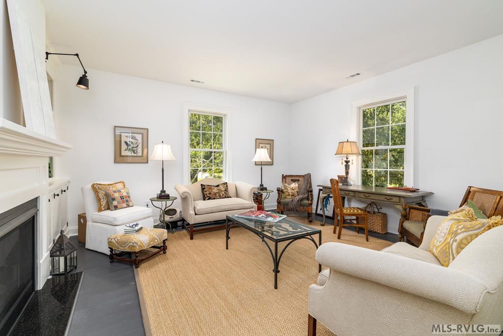 Upstairs Private Sitting Room - 401 Mosby Ave, Littleton NC 27850