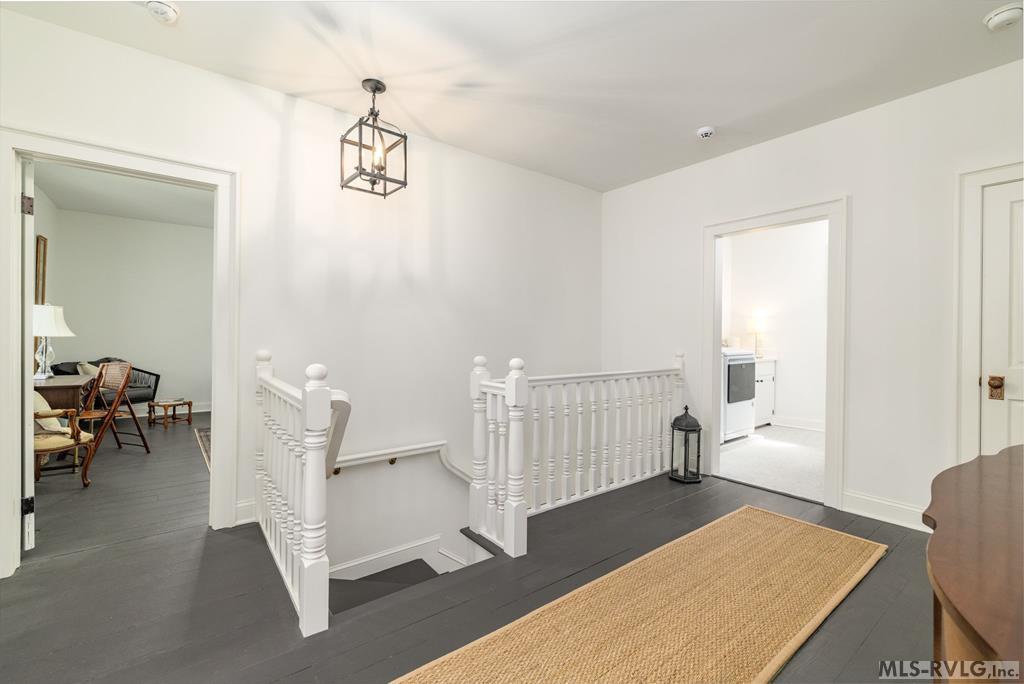 Upstairs Foyer - 401 Mosby Ave, Littleton NC 27850