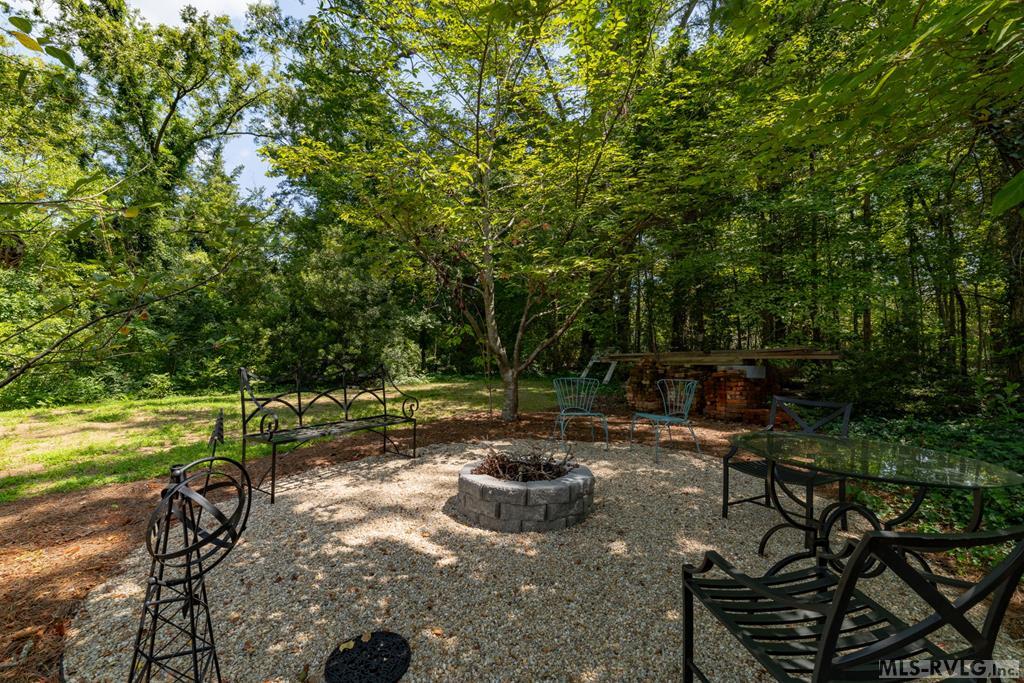 How does your garden grow? - 401 Mosby Ave, Littleton NC 27850