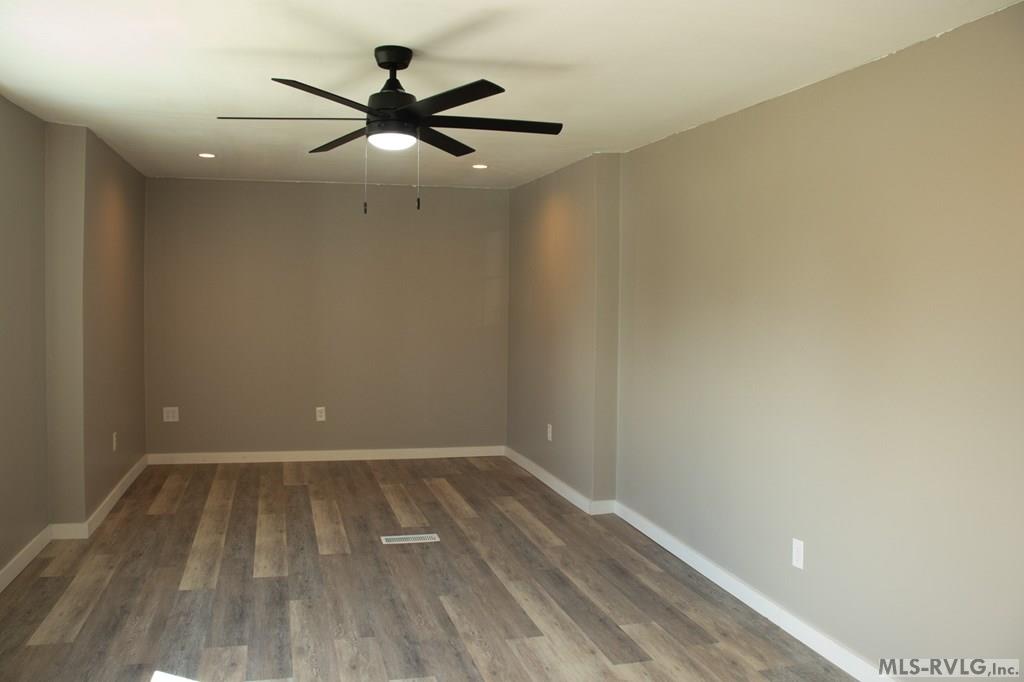 Residential/Vacation at 600 E 13th Street, Roanoke Rapids NC 27870, photo 5 of 23